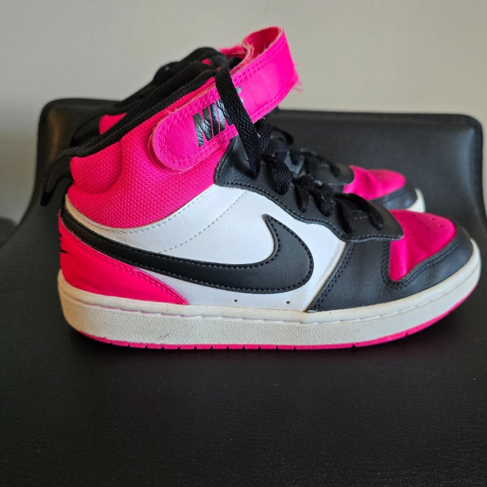 4Y Kids' Nike Little Kid Court Borough Mid 2 Sneakers